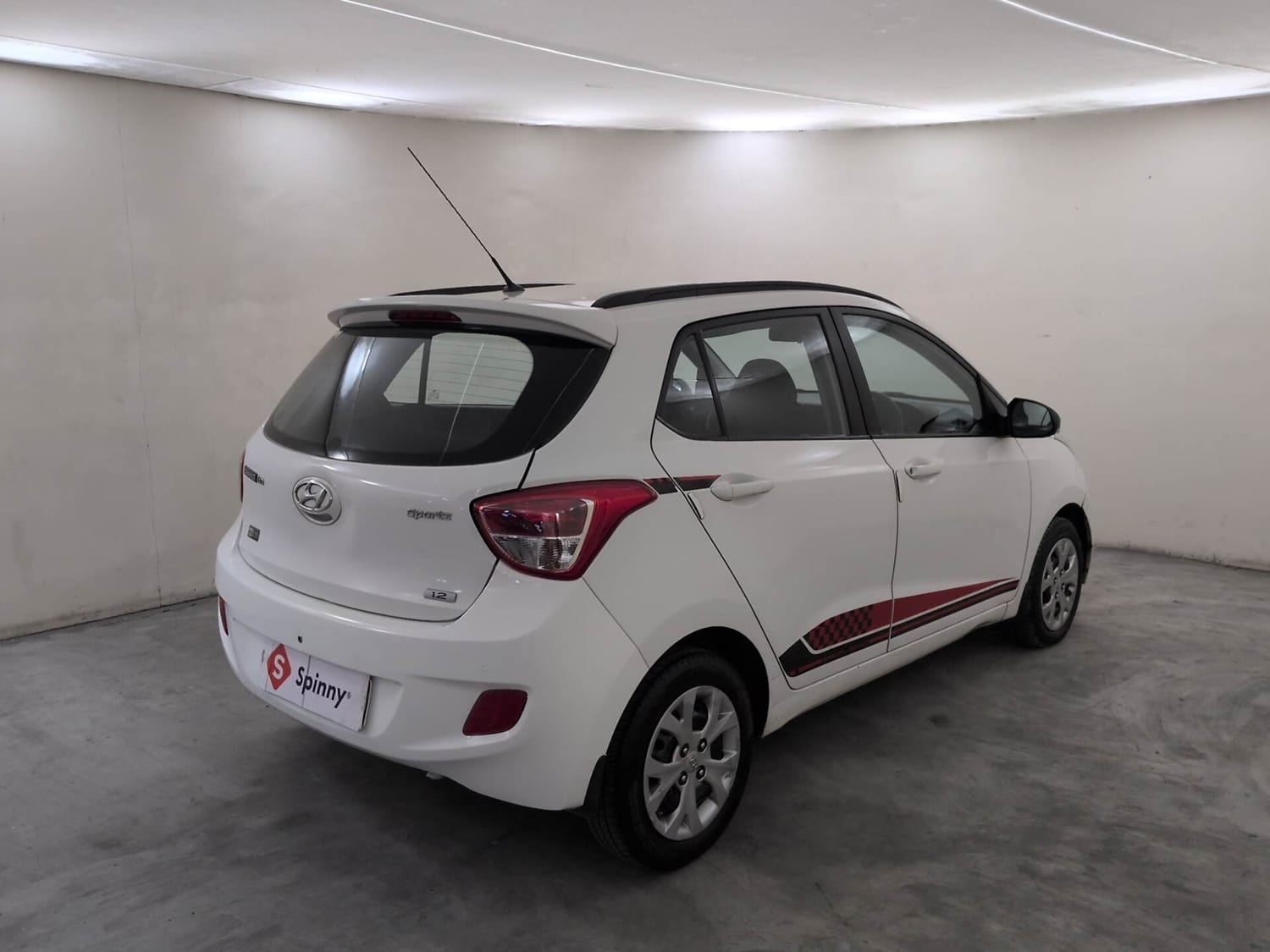 View 2016 Hyundai Grand i10 Prime Era T VTVT Image 5 Used 2016 Hyundai Grand i10 Prime Era T VTVT Image 5