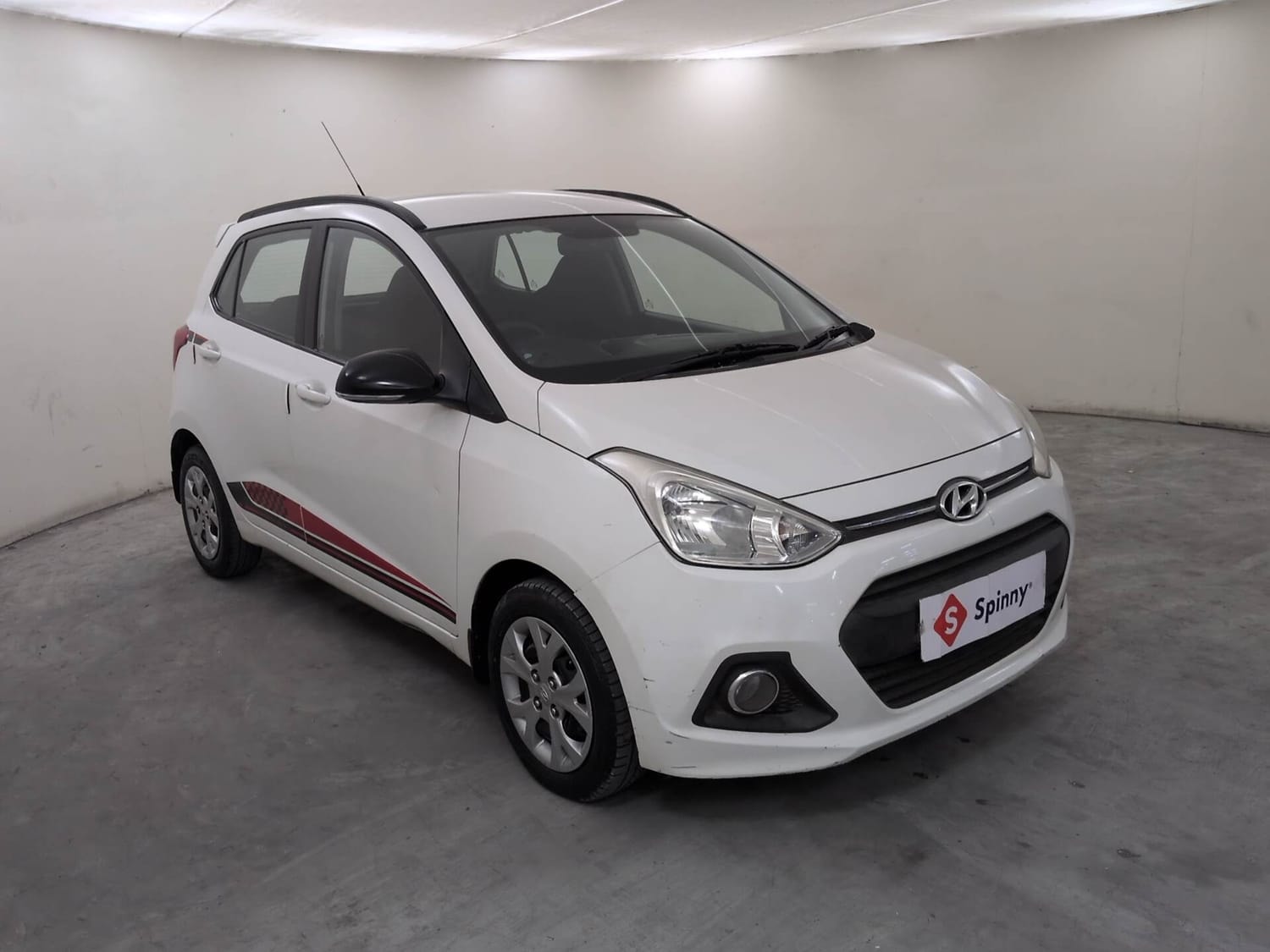 View 2016 Hyundai Grand i10 Prime Era T VTVT Image 7 Used 2016 Hyundai Grand i10 Prime Era T VTVT Image 7