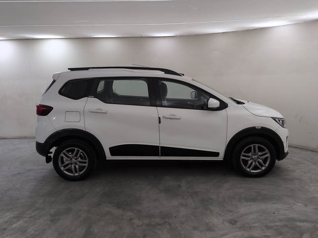 View Renault Triber Image 6 Used Renault Triber Image 6