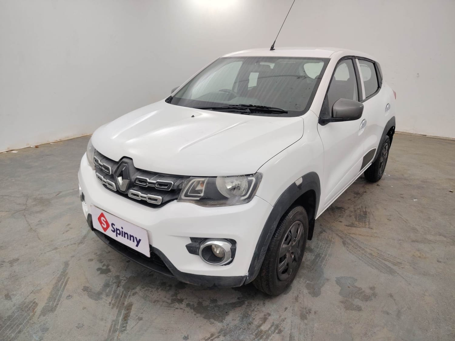 View 2016 Renault Kwid RXT 1.0 BS IV Image 1 Used 2016 Renault Kwid RXT 1.0 BS IV Image 1