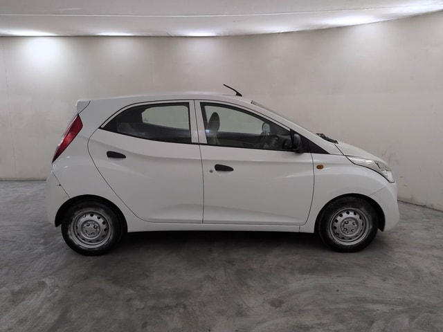 View Hyundai EON Image 6 Used Hyundai EON Image 6