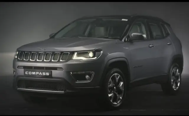 Jeep India has launched a new top of the line variant for the popular Jeep Compass SUV in India. The new variant, Limited Plus, gets 18-inch alloy wheels, a new infotainment system and a panoramic sunroof. Prices start at Rs 21.07 lakh (ex-showroom, Delhi).