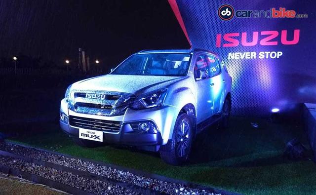 The 2018 Isuzu MU-X facelift has been officially launched in India with prices starting at Rs. 26.26 lakh for the 4x2 version, going up to to Rs. 28.22 lakh (all prices, ex-showroom Hyderabad) for the 4x4 version. The SUV was first launched in India in 2017, replacing the Japanese automaker's older flagship SUV, the Isuzu MU-7. The facelifted MU-X comes with some considerable cosmetic updates along with some new and updated features as well. Mechanically, the 2018 Isuzu MU-X SUV remains unchanged with no change to the engine whatsoever.