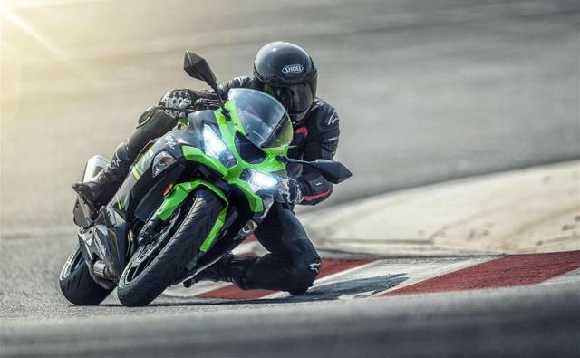 Kawasaki today announced the launch of the new Kawasaki Ninja ZX-6R supersport motorcycle. Priced at Rs. 10.49 lakh (ex-showroom, India), pre-orders for the new Kawasaki ZX-6R began in October 2018, and customers who have already bookings the motorcycle will start getting deliveries February 2019 onwards.