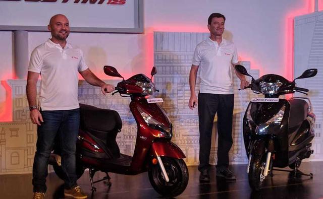 Visually, the Hero Destini 125 resembles the 110 cc Hero Duet, but gets a few cosmetic upgrades. The Destini 125 was first showcased as the Hero Duet 125 concept at the Auto Expo 2018 in February this year.