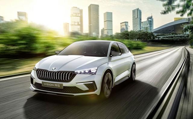 Following the reveal of the 240 bhp Kodiaq RS, Skoda has also lifted the veils of the Vision RS concept ahead of the 2018 Paris Motor Show. Both models will make their public debut at the French motor show. The Skoda Vision RS concept hybrid is a sharp looking five-door hatchback and previews a host of future models from the automaker including the next generation Rapid and possibly a hot hatch as well, to take on the Ford Focus, Hyundai i30N and the Volkswagen Golf. The Vision RS is also likely to spawn a performance version in the future with the RS badge similar to VW's GTI badge.