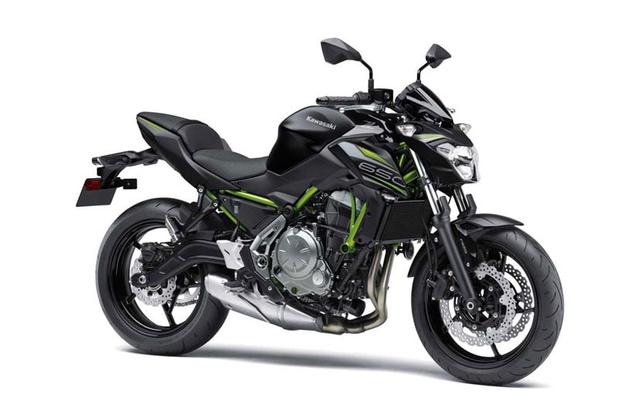 India Kawasaki Motors (IKM) has updated the Z650 naked motorcycle for the 2019 model year. The 2019 Kawasaki Z650 joins the Versys 650 and the Z900, which were launched recently and has been priced at Rs. 5.29 lakh (ex-showroom, Delhi). The price remains unchanged over the current version, while you do get new body graphics as part of the update and will now be available in the metallic flat spark black/metallic spark black colour scheme. The 2019 Z650 though does not get design changes, while the powertrain too remains unchanged over the current model. Launched in 2017 as a replacement to the ER-6n, the Z650 remains one of the most value-friendly bikes in Kawasaki India's line-up.