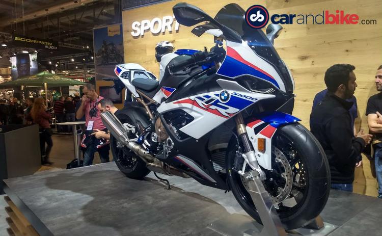 The new 2019 BMW S 1000 RR will be launched in India in the last week of June. The updated BMW S 1000 RR boasts of more power from a completely new engine, and with updated styling and bodywork.