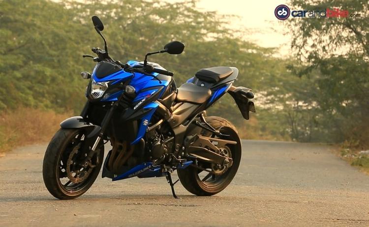 It is one of the more affordable motorcycles in India which has an in-line four cylindered engine! Yes! It is the Suzuki GSX-S750. After a stint at BIC a few months ago, we finally get an opportunity to ride this Japanese naked sport motorcycle on regular roads.