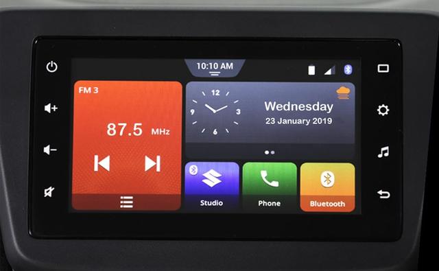 The 7 inch touchscreen system also gives the users the option of customizing the interface. It not only enhances your driving experience with multiple media support and navigation, but also informs you about your car's status via vehicle alerts.