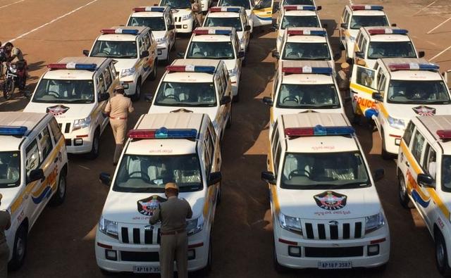 The Government of Andhra Pradesh has inducted 242 Mahindra TUV300 SUVs into the Andhra Pradesh Police fleet. The state's Chief Minister, N. Chandrababu Naidu recently flagged off the first lot of the SUVs from the IGM Stadium in Vijayawada.