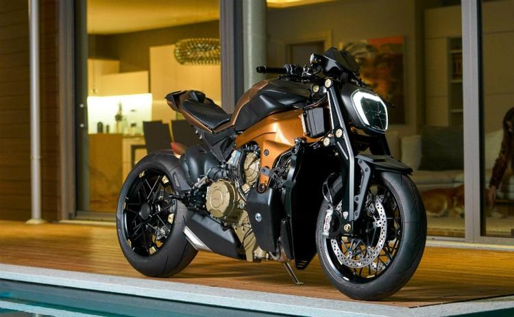 Naked Ducati Panigale V4 Unveiled