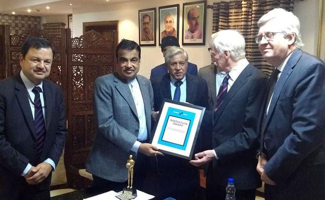 David Ward, President, Global NCAP and Max Mosley, former chairman, Global NCAP presented the award to Nitin Gadkari and Abhay Damle, joint secretary, Ministry of Road Transport and Highways.