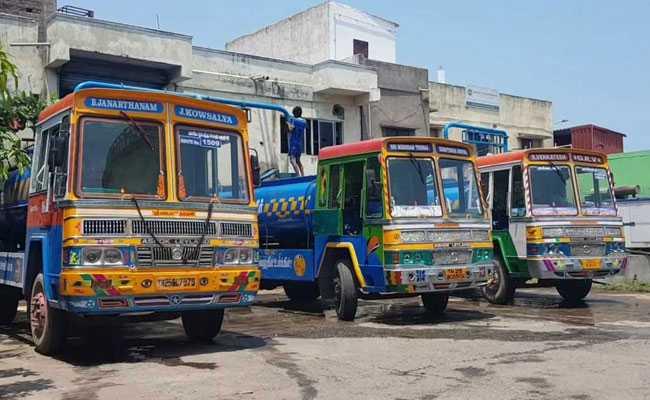 Ashok Leyland To Provide 24x7 Support To All Commercial Vehicles Carrying Oxygen, Essential Items