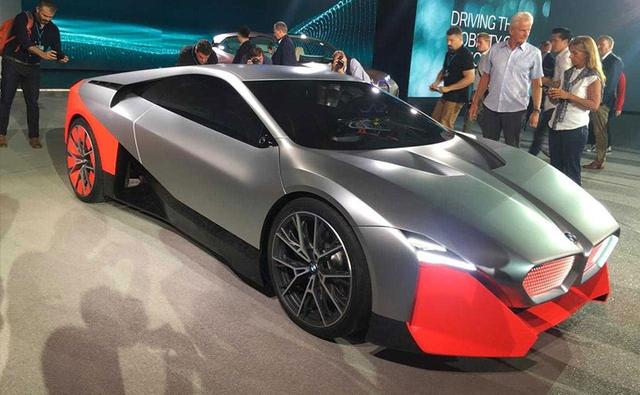 The BMW Vision M Next draws its inspiration from the iconic BMW Turbo and of course the i8 plug-in hybrid.