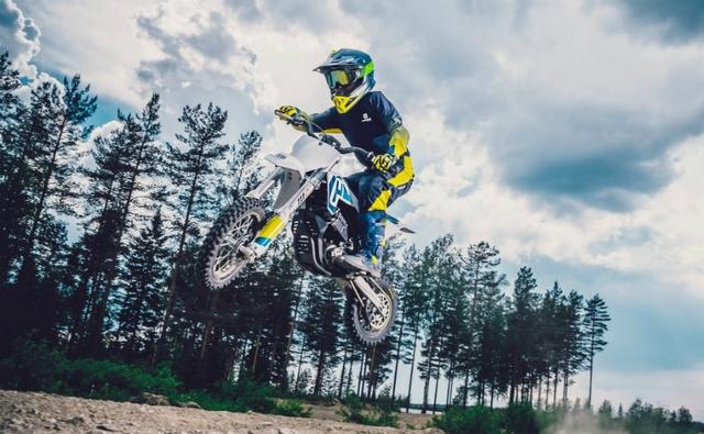 Husqvarna has unveiled the Swedish brand's first electric motorcycle, and it's an electric dirt bike called the Husqvarna EE5.