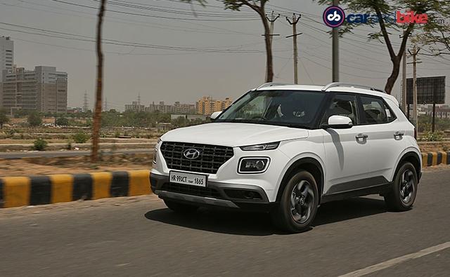 Hyundai India has announced achieving a strong demand for its connected subcompact SUV Venue. The company has announced that it will end the calendar year 2019 with over 100,000 bookings for the Hyundai Venue. Since its launch in May, the company has already sold 51,257 units of the Venue SUV in India as of October 2019, and until last month the company had received over 75,000 orders for the sub-4 metre SUV.
