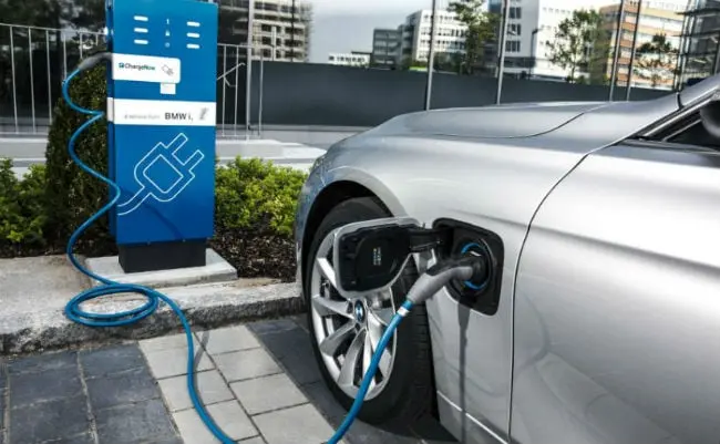 Maharashtra EV Policy: State Government Announces Incentives And Parking Area Regulations For Charging Infrastructure