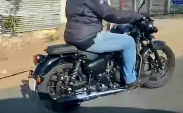 2020 Royal Enfield Thunderbird Spotted On Test Again