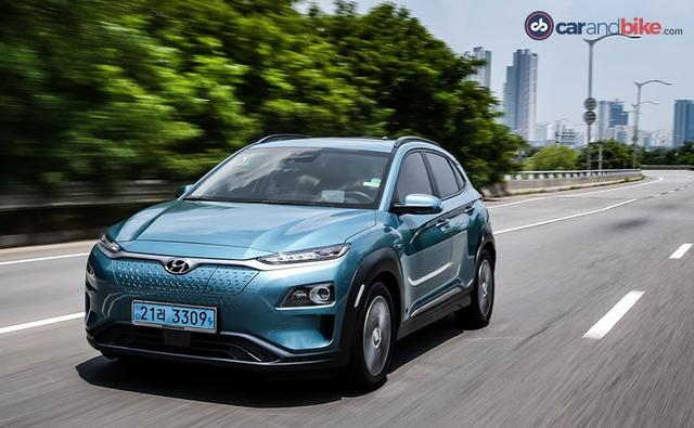 The Hyundai Kona Electric comes with two electric drivetrains - a 39.2 kWh and a 64 kWh battery version.In India, Hyundai will launch the smaller 39.2 kWh version.