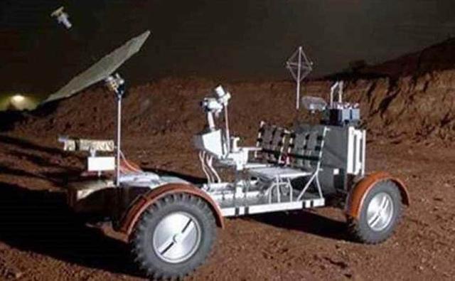 The new Polaris Lunar Rover Replica gets replica brakes, accelerates, and has four-wheel Ackermann steering, like the original NASA Lunar Rover Vehicle (LRV).