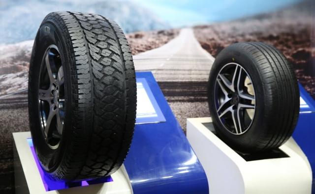 Goodyear Tire & Rubber Co said it would buy Cooper Tire & Rubber Co in a $2.8 billion deal to beef up its portfolio in the high-margin light truck and SUV segments and strengthen its presence in North America and China.