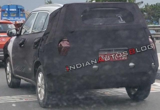 Images of the next-gen Hyundai Creta SUV have surfaced online, and this is the first time that the second-generation model. The prototype model was reportedly spotted in Salem, Tamil Nadu, heavily draped in camouflage and pseudo cladding to disguise the new design and styling.