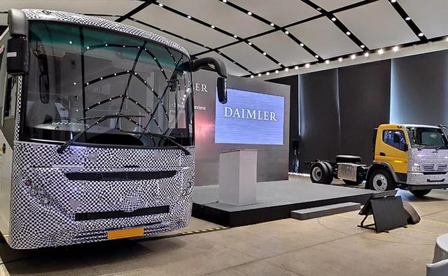 Daimler India Commercial Vehicles (DICV) has made an investment of Rs. 500 for localising its existing EURO VI technology and make its vehicle compliant with the Bharat Stage VI (BS6) emission norms. Today the company gave us a preview of the BS6 BharatBenz 1217 tipper truck and the very popular Glider 12-metre coach.