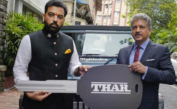 Anand Mahindra Hands Over Keys Of Thar 700 Limited Edition To Udaipur Prince