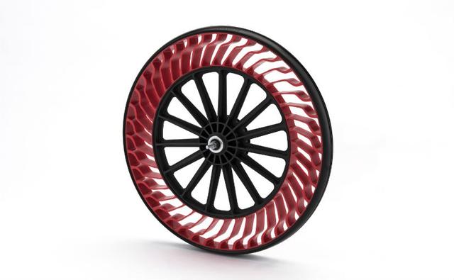 Makers of airless tyres such as Japan's Bridgestone Corp. hope driverless cars will herald a breakthrough for their niche technology, which is more than a decade old but underperforms standard tires in every way except resistance to puncture. Autonomous driving - and the eventual introduction of self-driving taxis - could mean greater demand for puncture-resistant tires as greater usage of vehicles exposes them to more flat tyres. "In the past, a car would be driven about 20% of the time and spend the other 80% in the garage," Atsushi Ueshima of Bridgestone said at the biennial Tokyo Motor Show on Thursday.