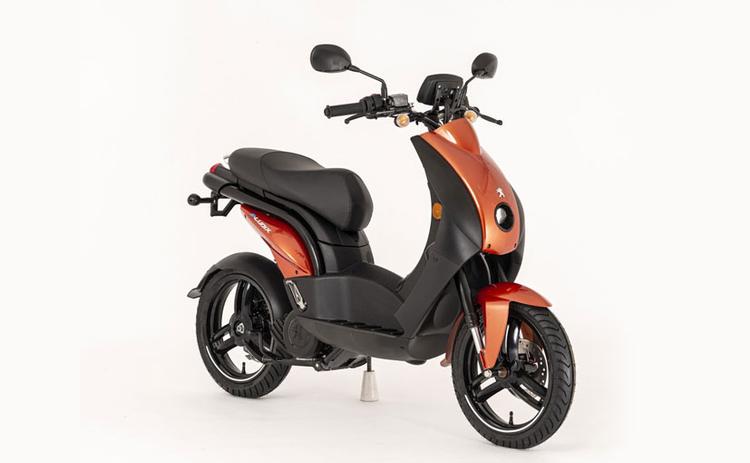 The Company has exported brand new Peugeot e-Ludix to France from India and it's the first electric scooter to join the French Presidential fleet.