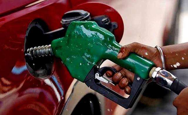 There has been an increase in the price of petrol by 10 paise per litre in Delhi, Kolkata, Mumbai and Chennai, though there has been no change in the price of diesel for the second consecutive day.
