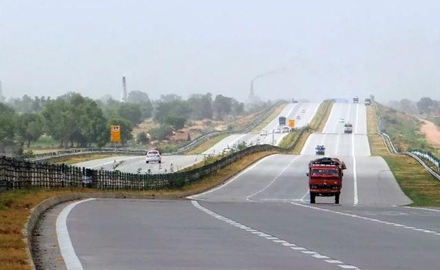 The Delhi - Agra stretch will be the first NH corridor in the country to be equipped with hi-tech screens and system to alert drivers of the stretch condition and issue over-speeding challans electronically.
