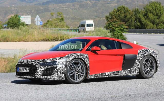 The Audi R8 might not get a new-generation model as it might be discontinued in the next couple of years. But the current gen model can sure get a facelift.