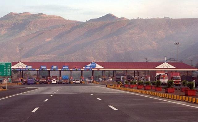 Under the prescribed speed limit it should at least take 37 minutes to cover the 50 km distance between the Urse and Khalapur toll plazas. If a vehicle covers the distance in lesser time the motorist has presumably violated the speed limit and will be fined Rs. 1,000.