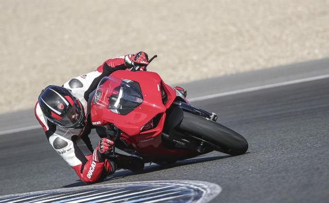 Ducati Panigale V2 Starts Reaching Dealerships In India