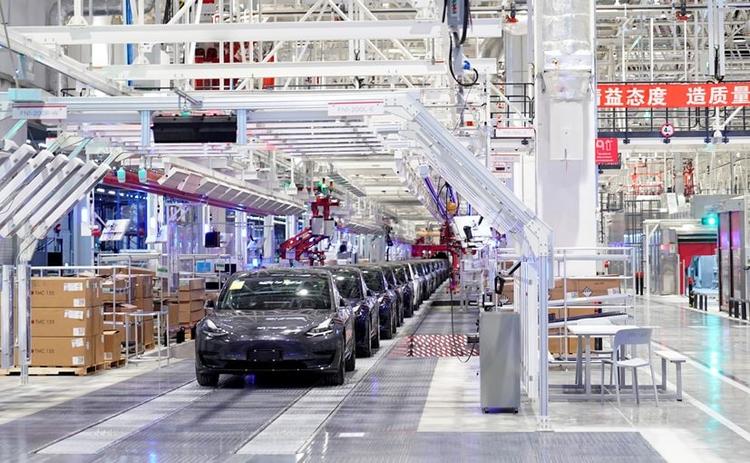 Tesla Shanghai's Jan-Sept 2021 Production To Reach 300,000 Units Despite Chip Shortage: Report