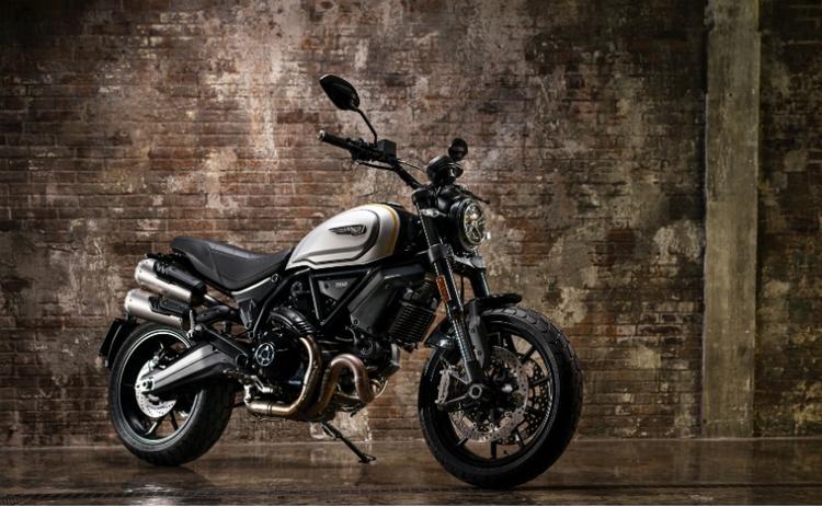 Ducati will launch its second BS6 model in India tomorrow, which is the Ducati Scrambler 1100 Pro. The model was revealed at the beginning of the year globally and now India gets it too. Here's our price expectation for the new Ducati Scrambler 1100 Pro.