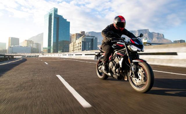 Select Triumph Motorcycles India dealerships have started accepting bookings for the upcoming Street Triple R street-fighter, ahead of its launch later this month, carandbike can confirm. The booking amount is around Rs. 1 lakh, depending on the dealership for the entry-level variant in the Street Triple family. The British bike maker had introduced the 2020 Triumph Street Triple RS in April this year, and the new R will come to a more affordable price point while packing slightly less sophisticated hardware and power from the same 765 cc Moto2 developed motor. The Triumph Street Triple R is scheduled to go on sale by the end of June 2020.
