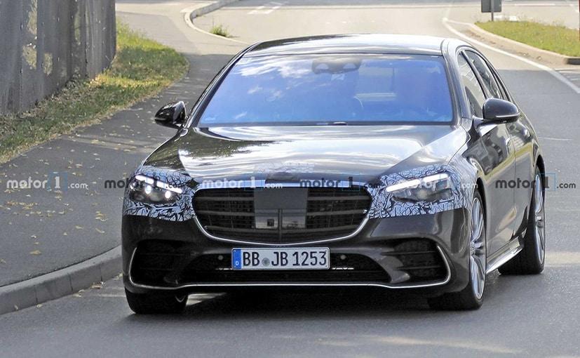 Next-Gen Mercedes-Benz S-Class Spied Almost Undisguised