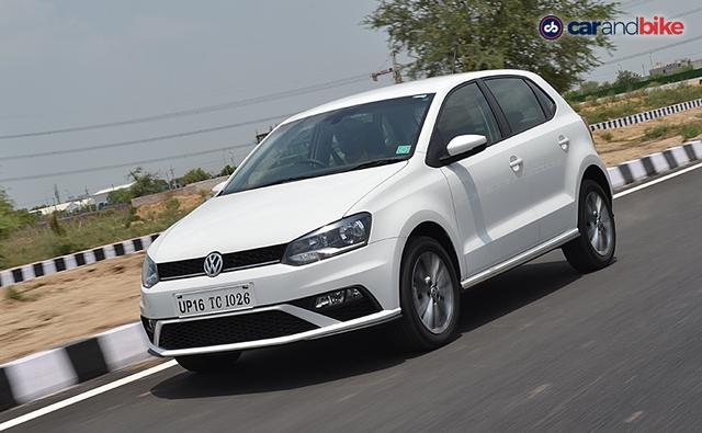 Despite being in the market for over ten years, the Volkswagen Polo continues to be a very capable hatchback. So, if you are considering it as your next purchase, here are five key highlights that you must know about the 2021 Volkswagen Polo.