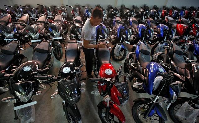 Workers at Bajaj Auto, India's biggest exporter of motorbikes, are demanding the temporary closure of one of its plants after 250 employees there tested positive for coronavirus, its unions said on Saturday, as companies struggle to ramp up operations. India went into complete lockdown in late March to curb the spread of the virus but it has recently eased restrictions despite the number of cases surging, putting some companies in a difficult position as they try to revive production. The Bajaj Auto factory affected is located in western Maharashtra, the state with the highest number of cases of COVID-19, the disease the virus causes.