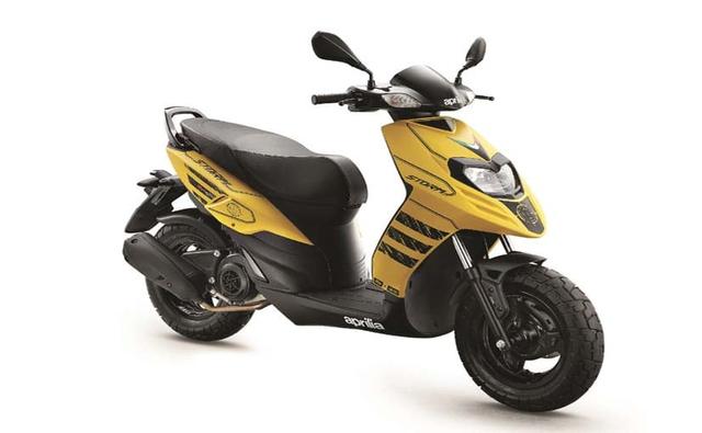 The 2020 Vespa VXL and SXL 125 and 150 models get updated engines, new features and cosmetic tweaks, while the Aprilia range now has a new Storm 125 variant with a front disc brake and a digital console.