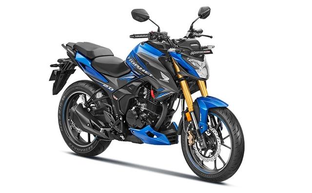Maxxis India has announced entering a partnership with Honda Motorcycle and Scooter India (HMSI) as the tyre supplier for the company's newly launched Honda Hornet 2.0. The new 184 cc naked motorcycle from Honda will exclusively come with Maxxis' Extramaxx tyre.