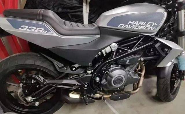 It's been over a year since we have known that Harley-Davidson is working on a sub 500 cc motorcycle for emerging markets in Asia and now, we finally have a glimpse of the motorcycle in flesh.