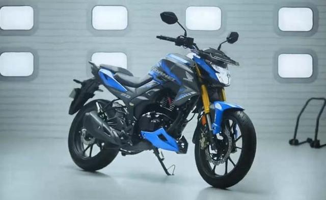 Honda Motorcycle and Scooter India has launched the all-new Honda Hornet at a price of Rs. 1,26,345 (ex-showroom, Gurugram). The Hornet 2.0 gets a 184 cc engine and will be positioned above the 160 cc motorcycles from Honda in India. Bookings for the bike have already begun.