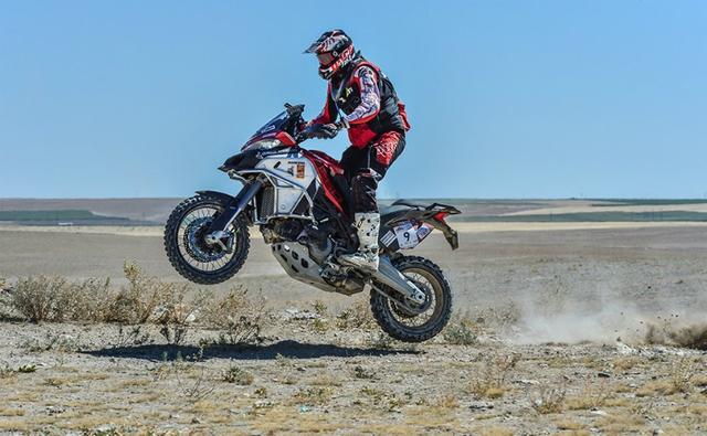 Andrea Rossi piloted the Multistrada 1260 Enduro to first place in the twin-cylinder category and ninth place overall.
