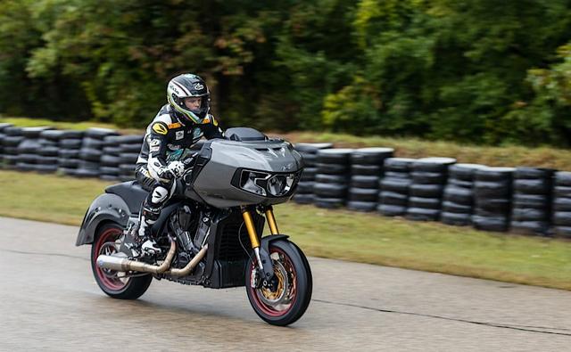 Two modified Indian Challengers will take part in the inaugural 'King of the Baggers' race and will compete against 12 modified Harley-Davidson bikes.