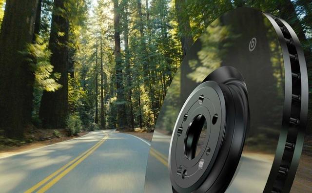 Brembo's new brake disc called Greentive features a new layer of coating applied to its ring, using High-Velocity-Oxy-Fuel (HVOF) technology.