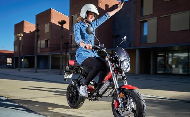 Garelli has been revived in 2018 as a manufacturer of electric scooters and bicycles, with dealerships across Europe.